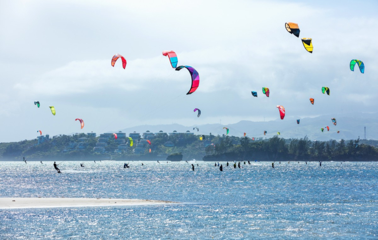 kitesurfing